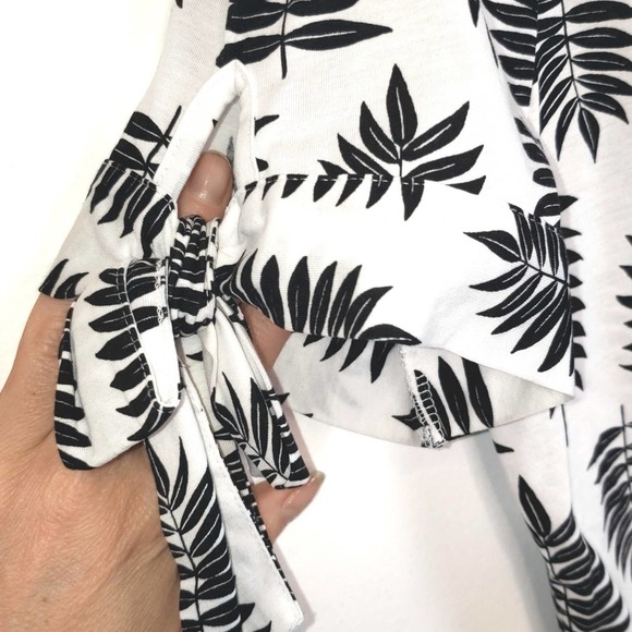 Ann Taylor Factory women's Blouse size small - Picture 2 of 4